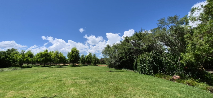 5 Bedroom Property for Sale in Rustenburg Rural North West